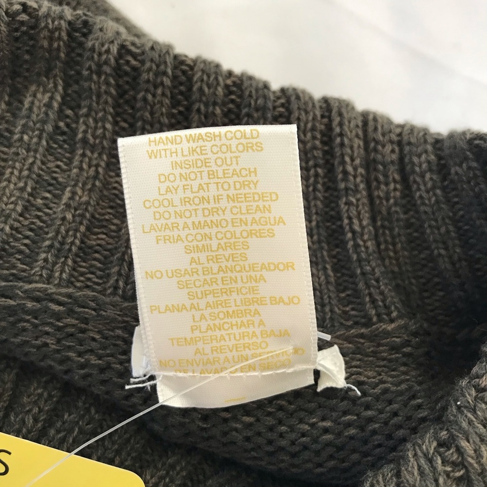 NEW - Sweater - Picture 6 of 7